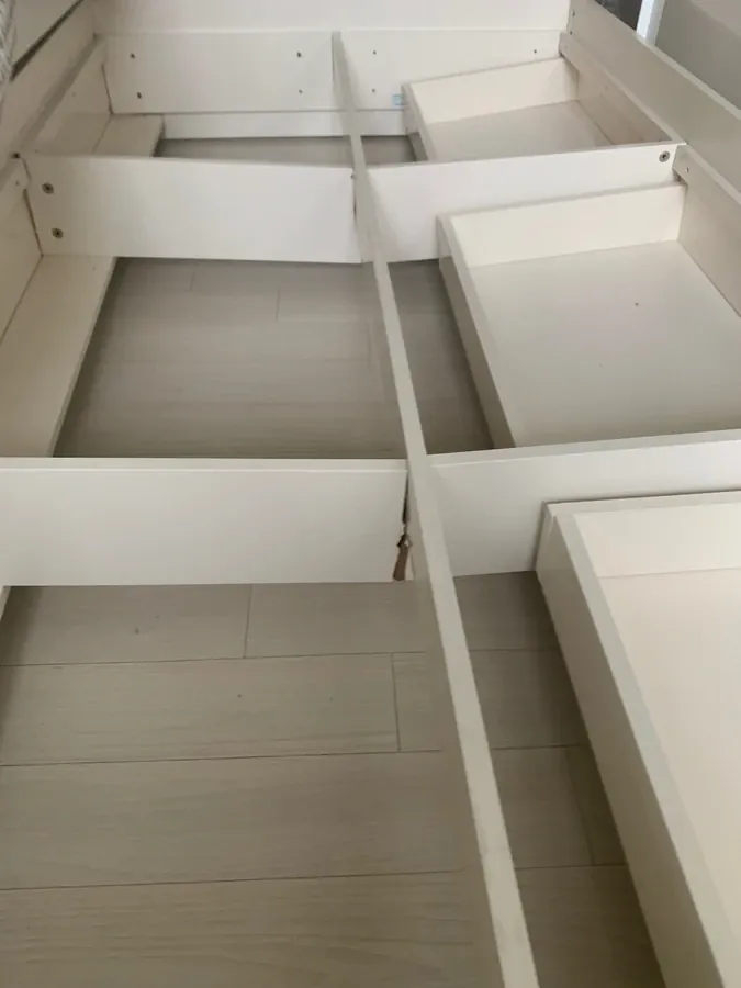 침대 수리 전